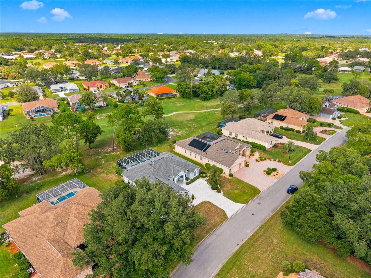 9251 Grand Cypress Dr Property Photo 3
