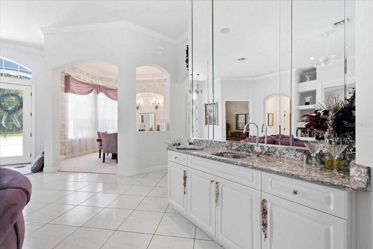 9251 Grand Cypress Dr Property Photo 32