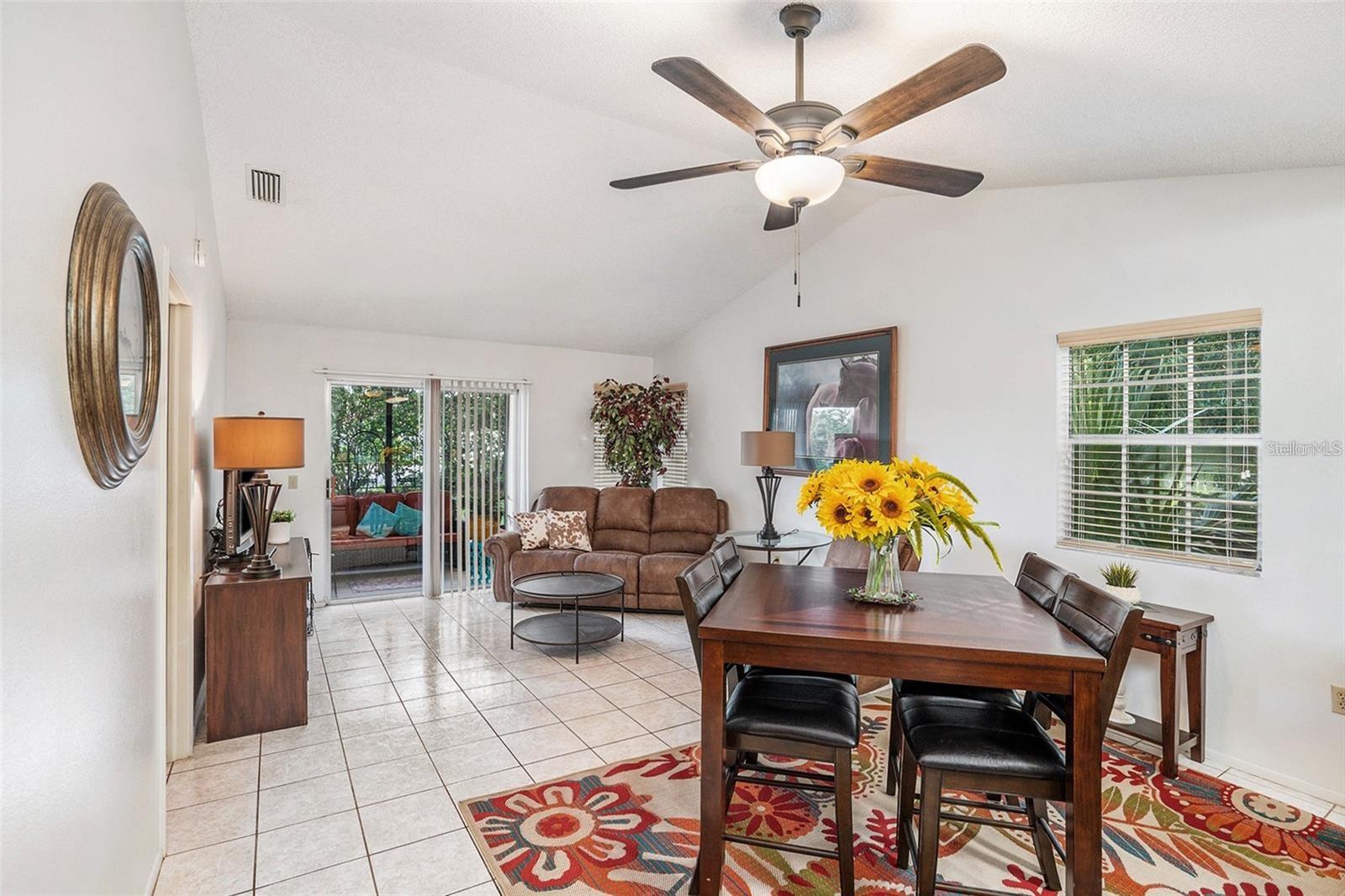 12605 Knollbrook Ln Property Photo 6
