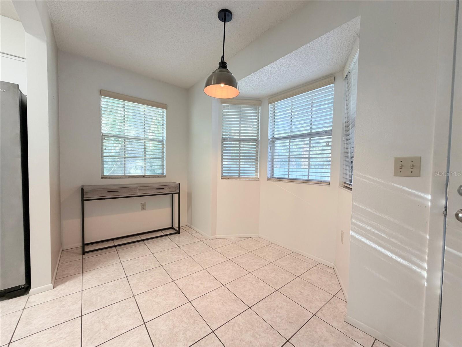 12605 Knollbrook Ln Property Photo 9