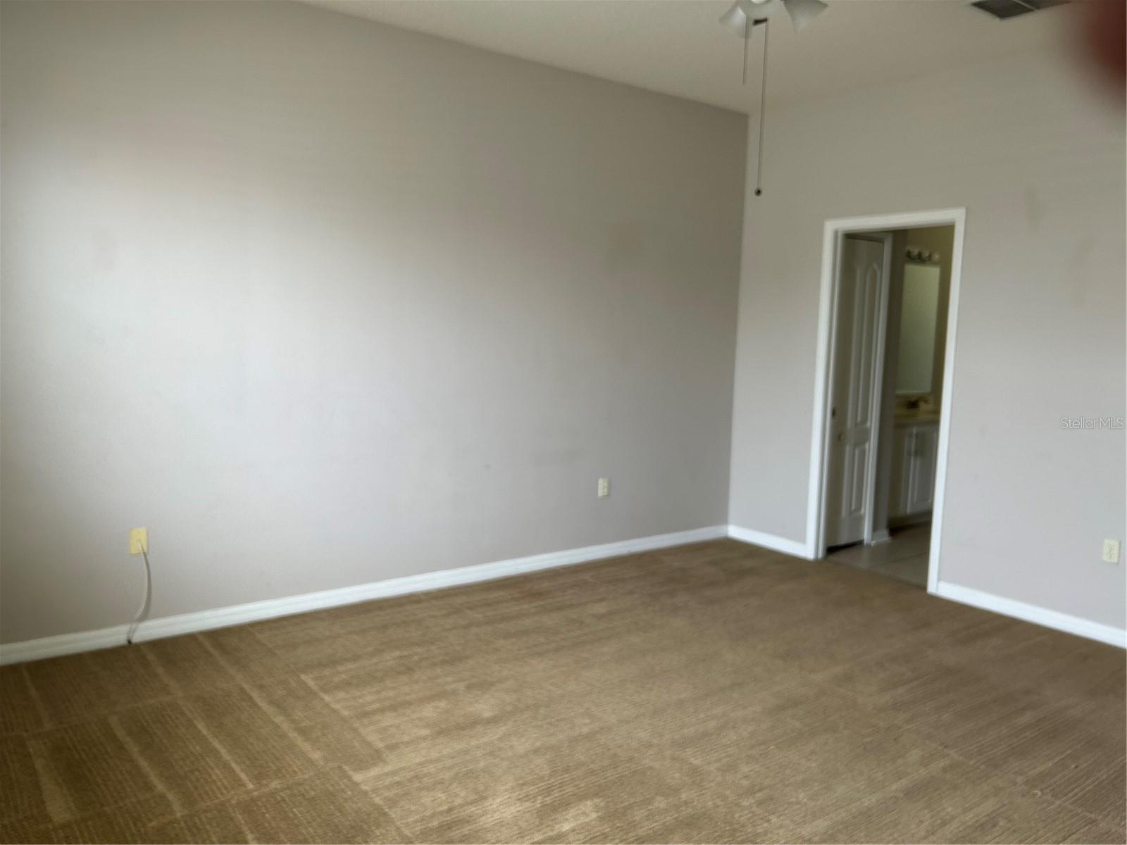 13042 Haverhill Dr Property Photo 9