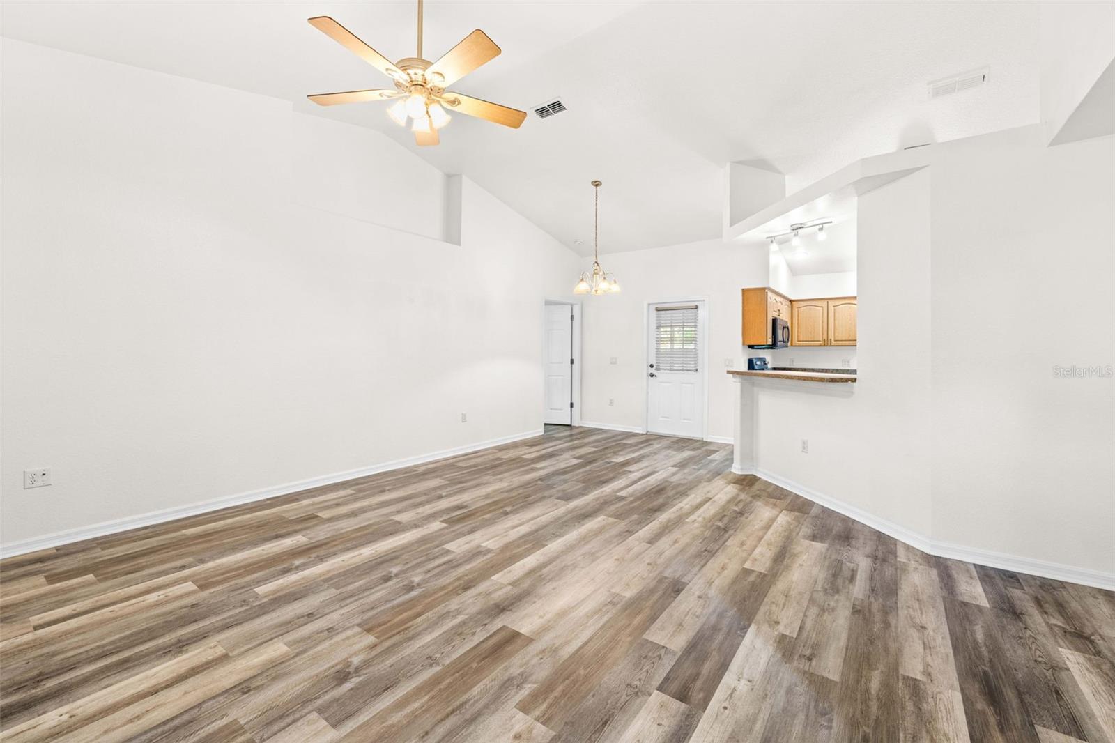 5175 Olivet Dr Property Photo 8