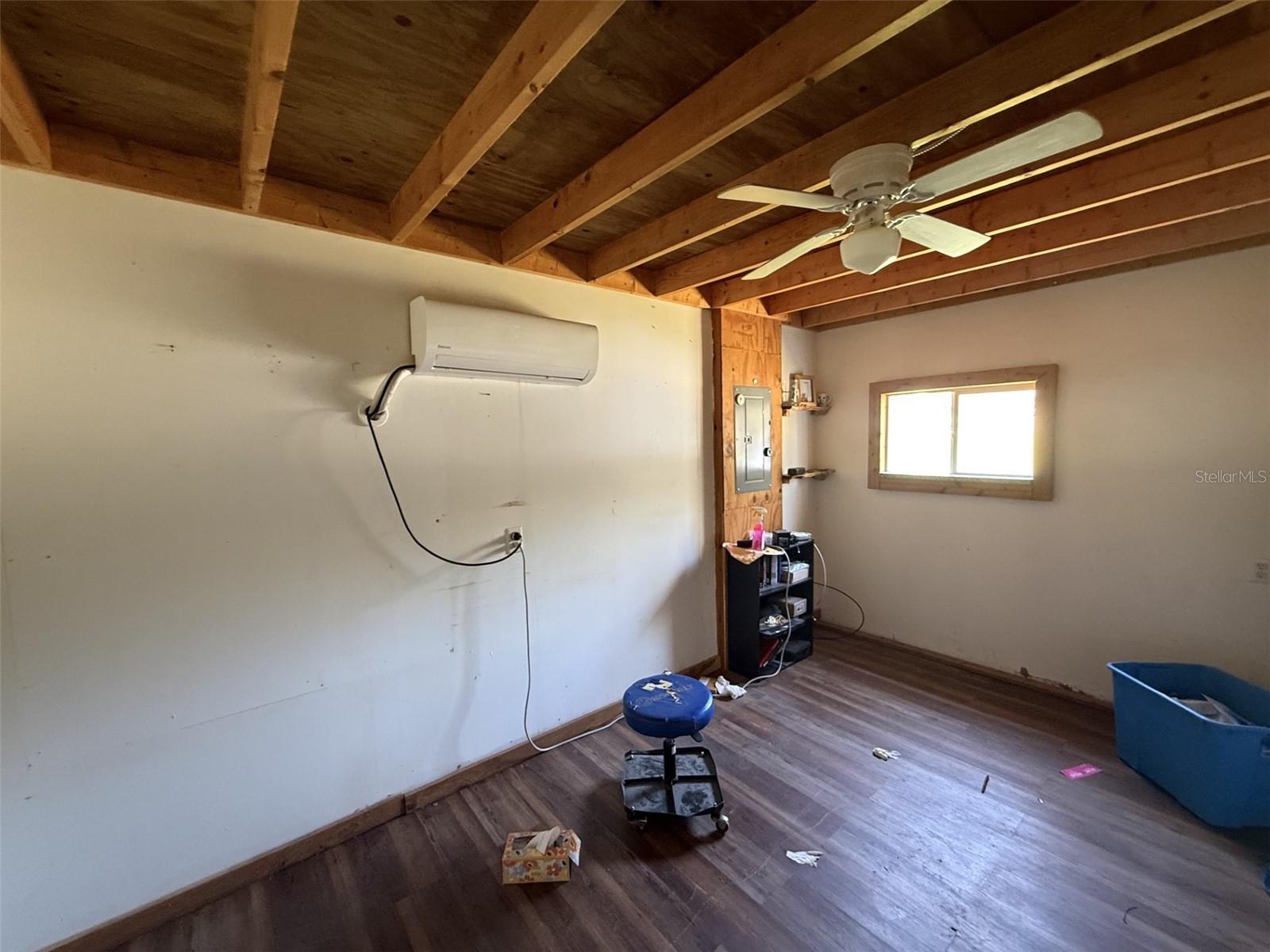 12091 Pinetree Ln Property Photo 28