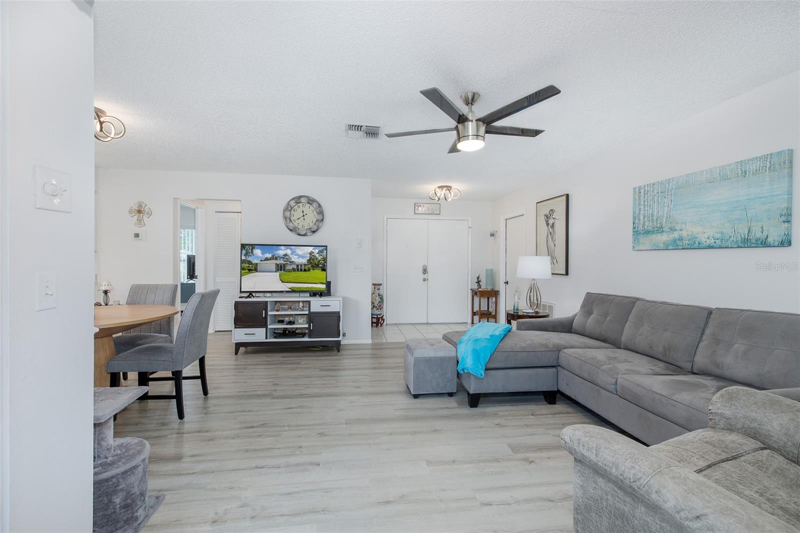 11210 Elderberry Dr Property Photo 13
