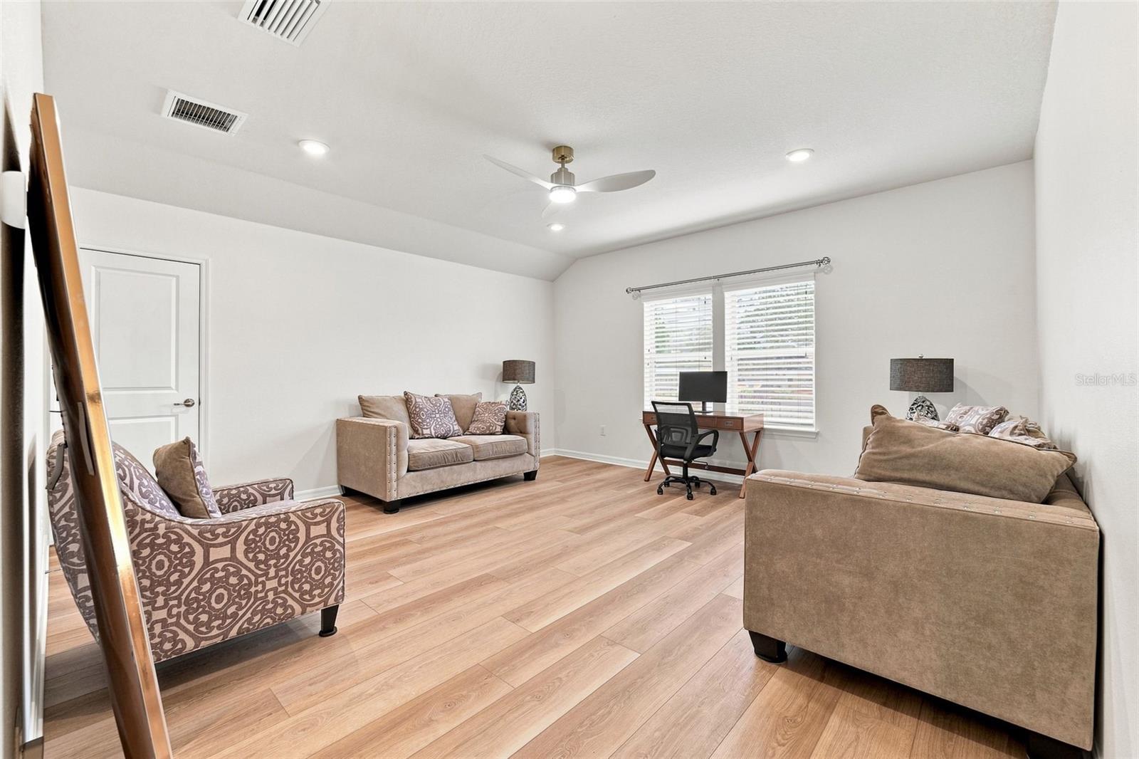 12846 Payton St Property Photo 34