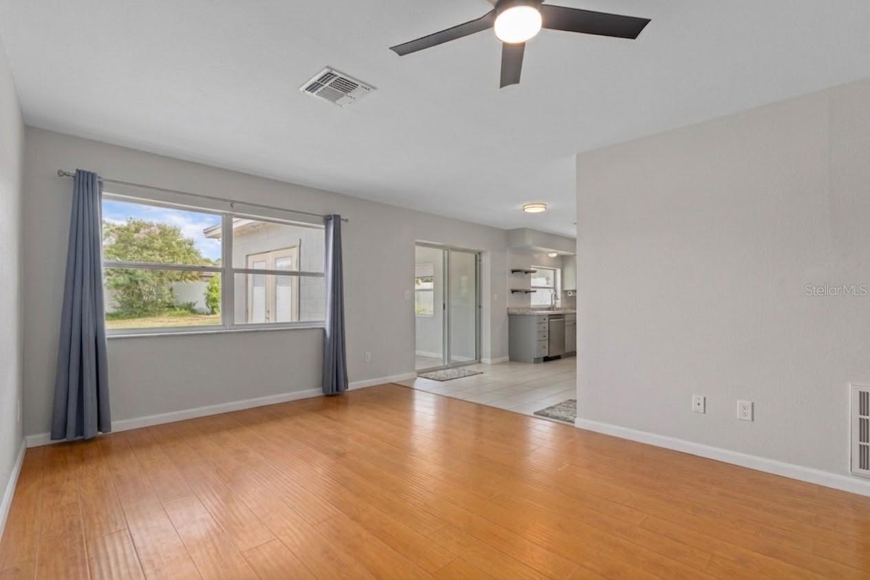 11191 Allwood St Property Photo 8