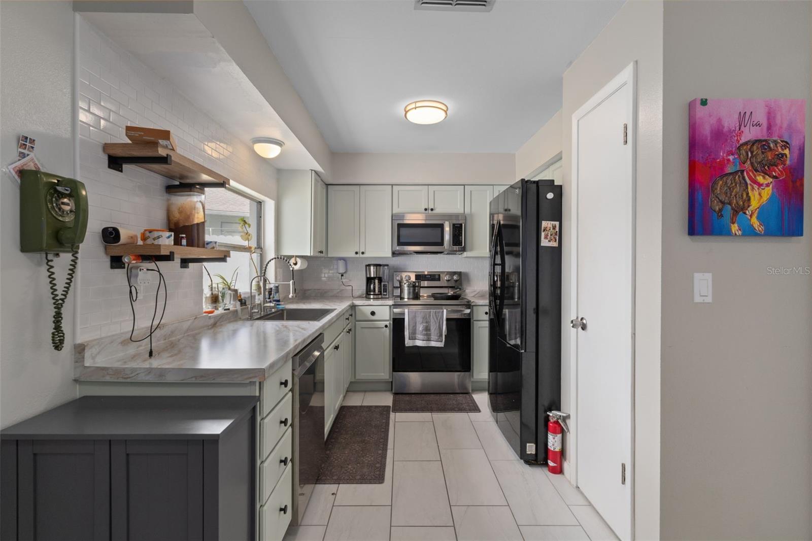 11191 Allwood St Property Photo 15