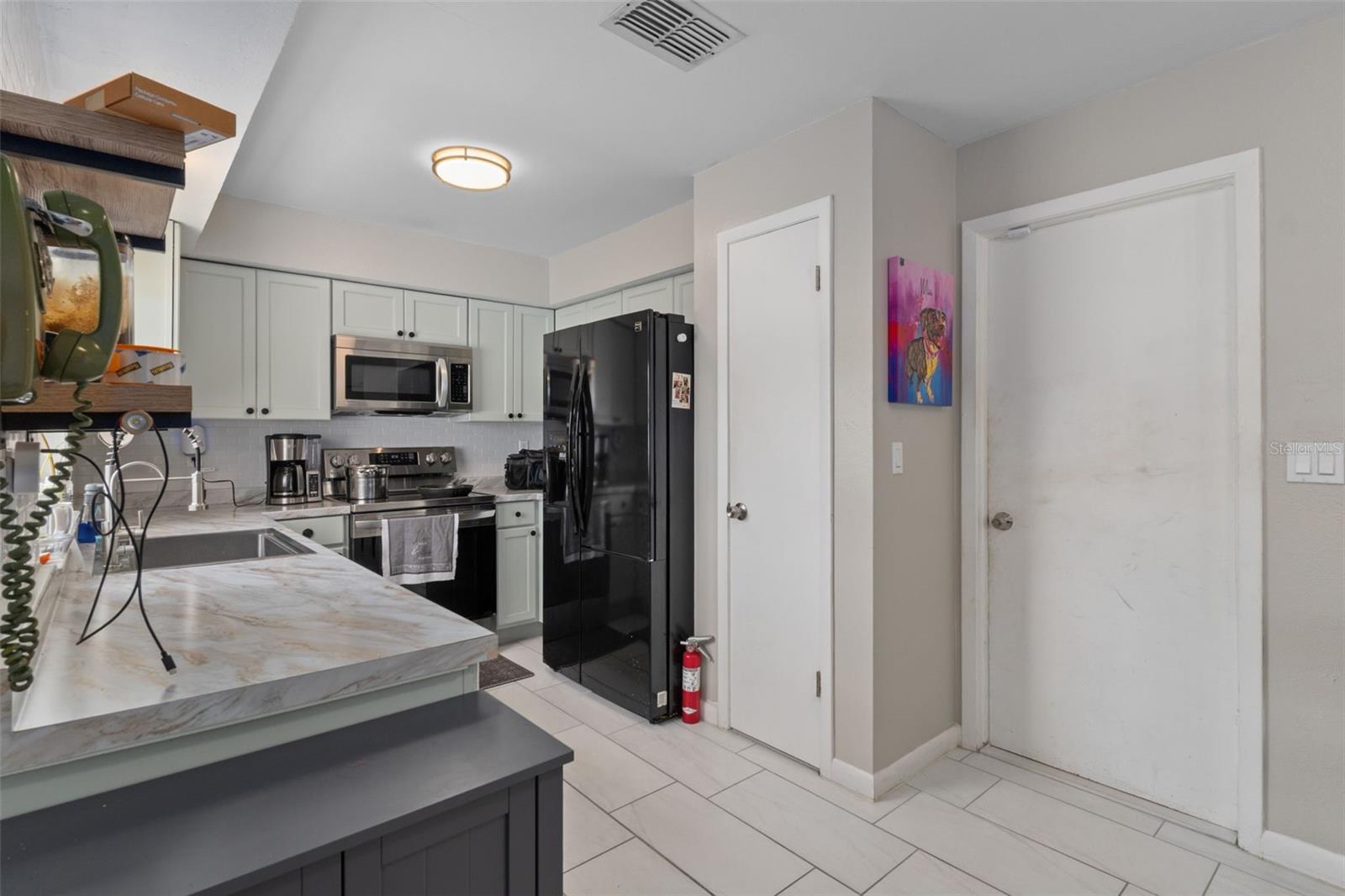 11191 Allwood St Property Photo 16