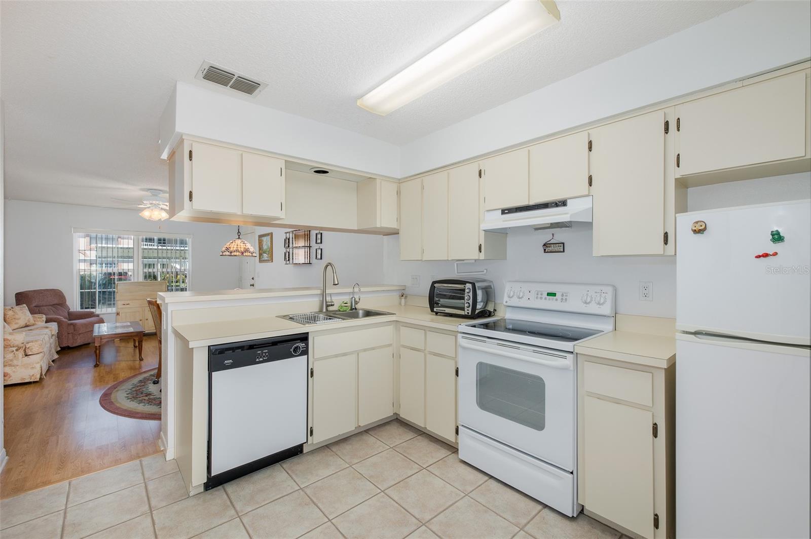 4804 Myrtle Oak Dr #13 Property Photo 12