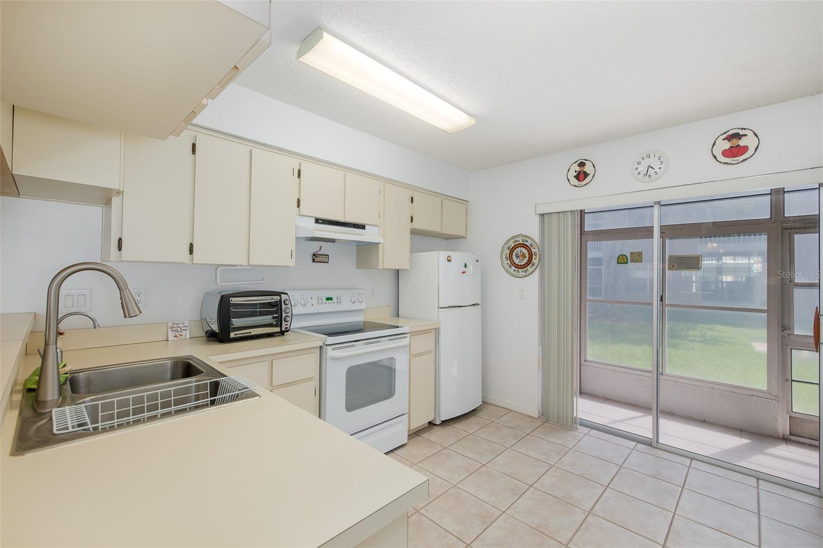 4804 Myrtle Oak Dr #13 Property Photo 14