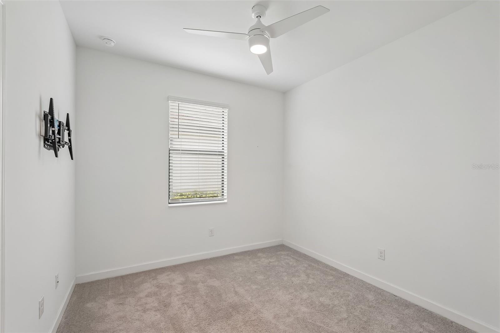 15234 Serene Shores Loop Property Photo 21