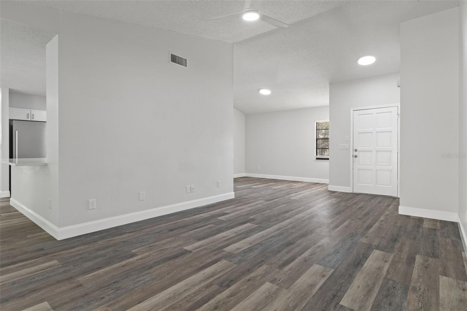 4645 Chamber Ct Property Photo 9