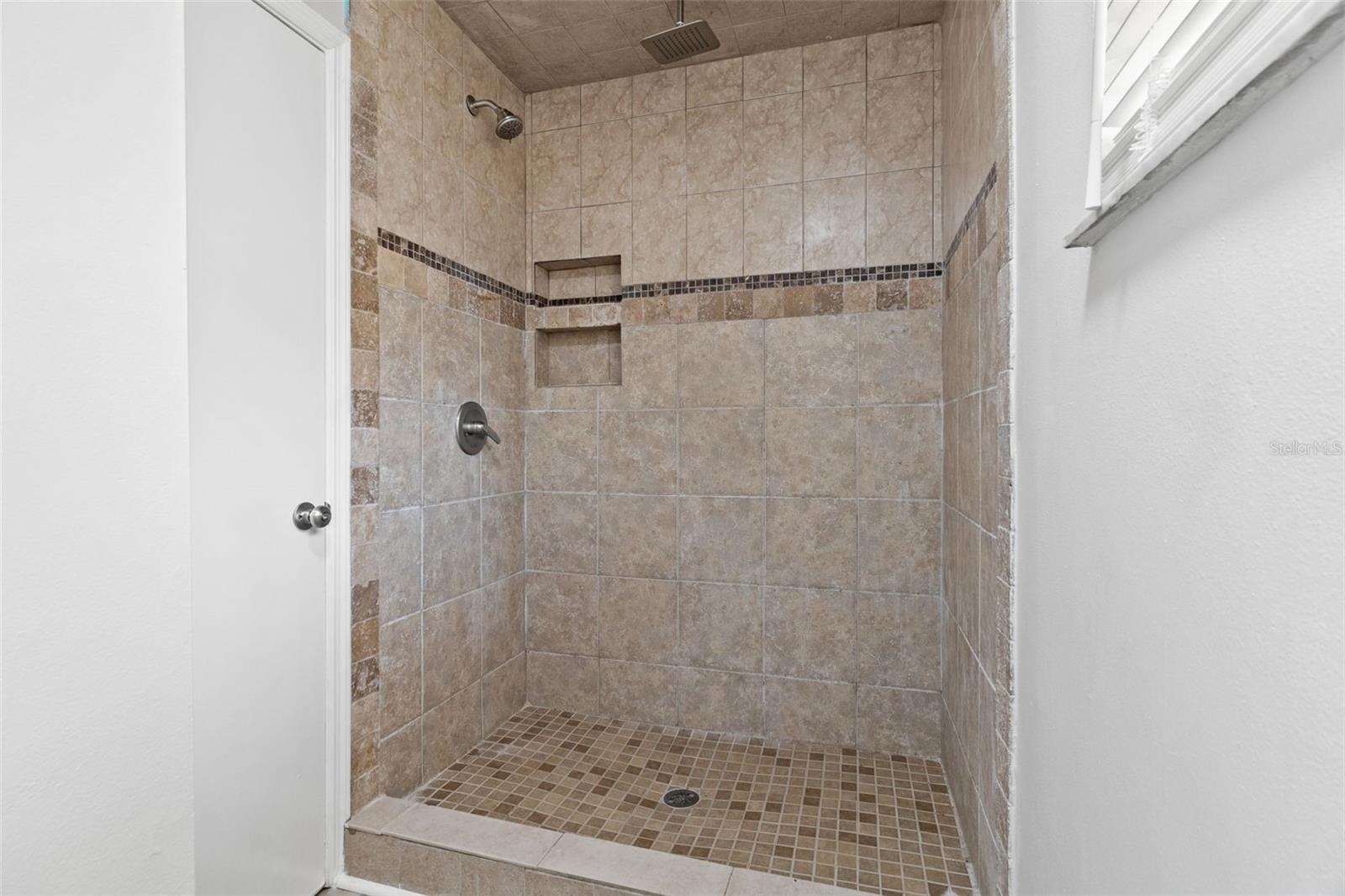 4645 Chamber Ct Property Photo 27