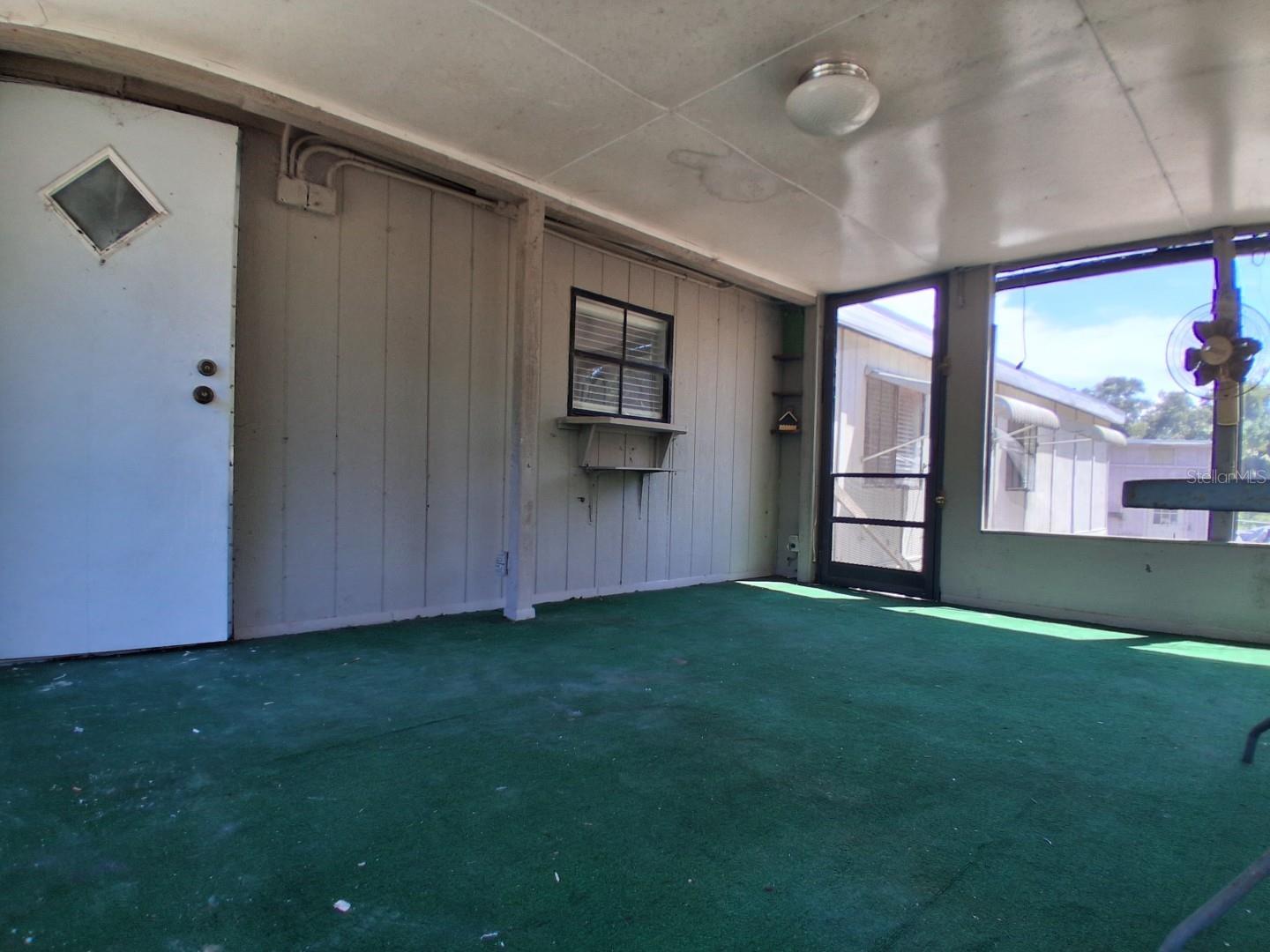 15215 Vine St Property Photo 19