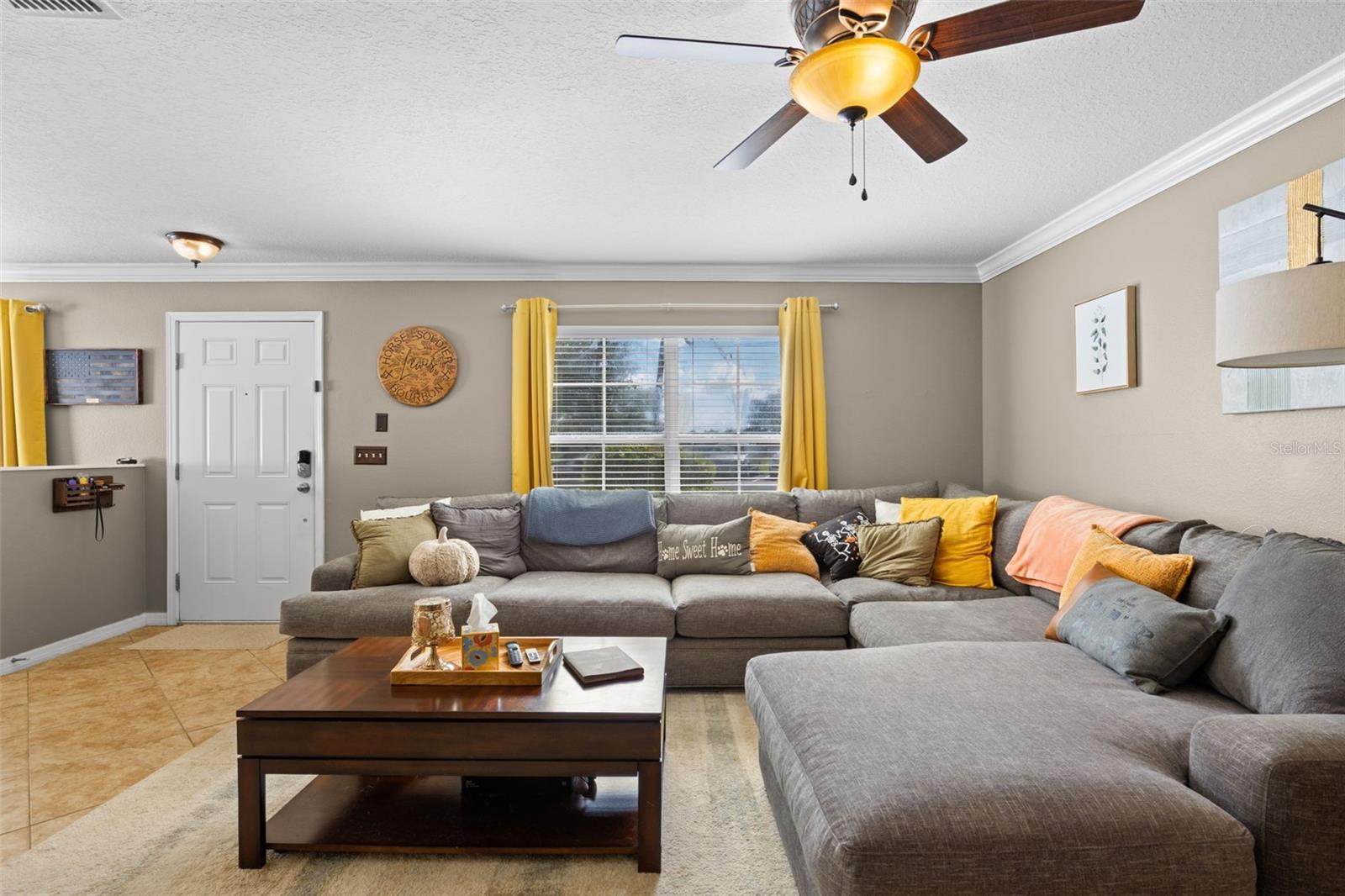 9722 Trumpet Vine Loop Property Photo 4