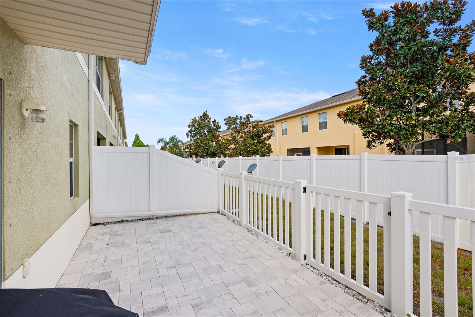9722 Trumpet Vine Loop Property Photo 22