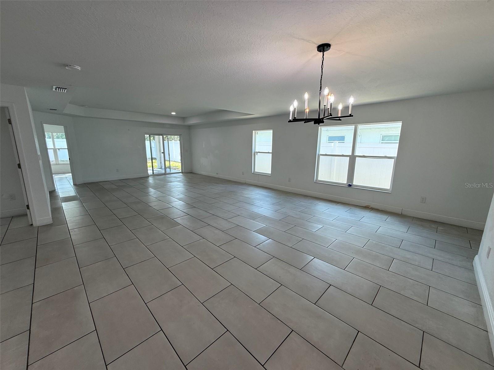 5112 Pacific Ave Property Photo 4