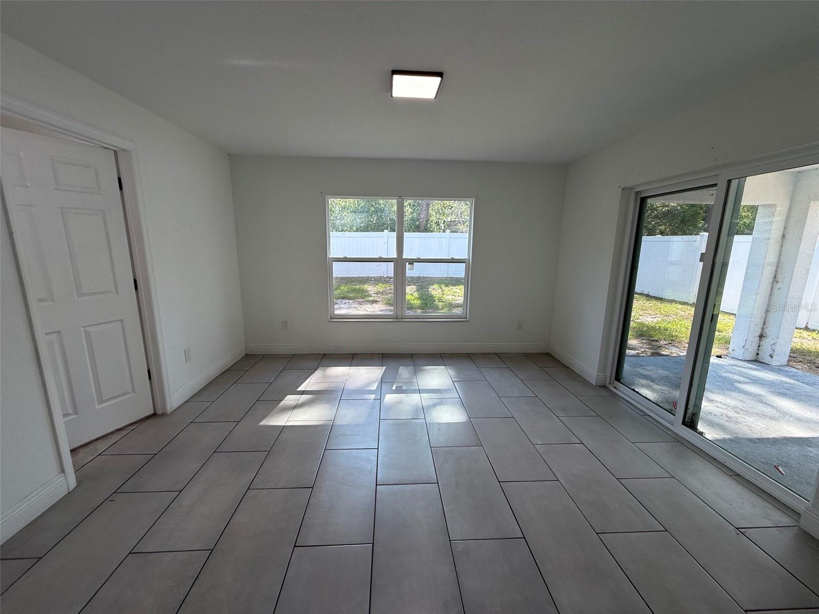 5112 Pacific Ave Property Photo 8