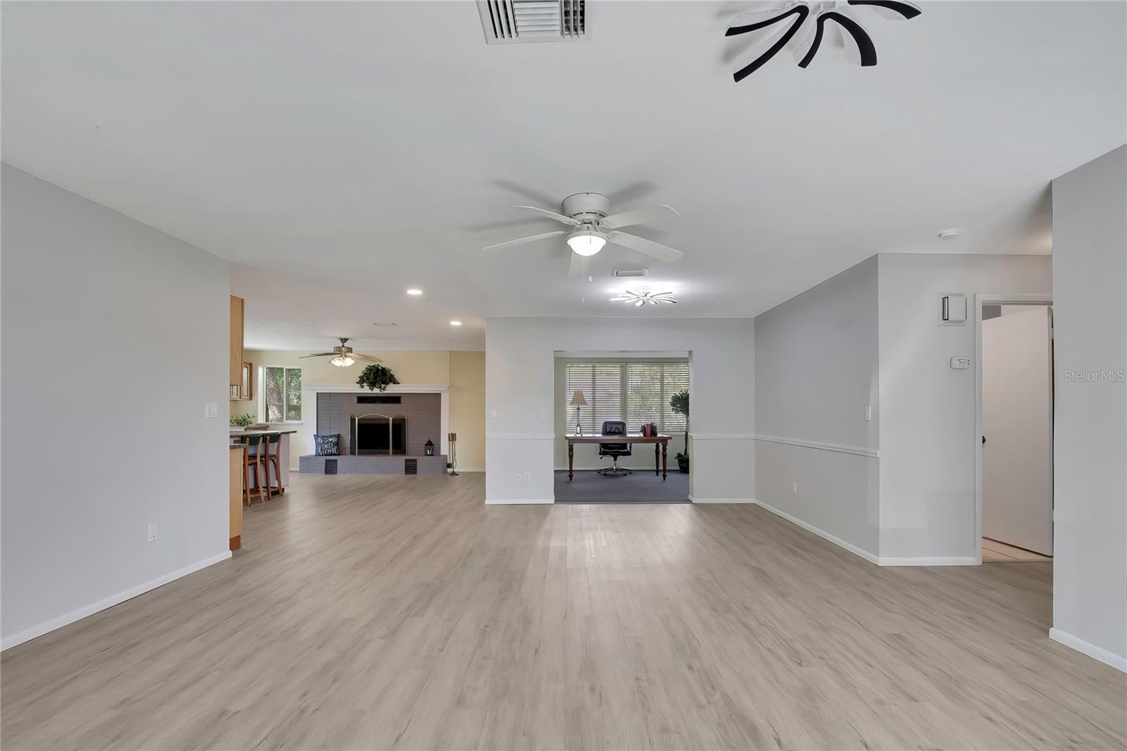 1185 Macfarlane Ave Property Photo 7