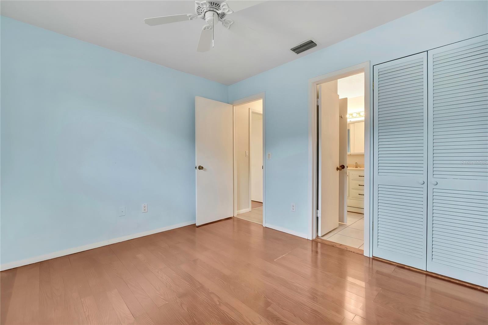 1185 Macfarlane Ave Property Photo 20
