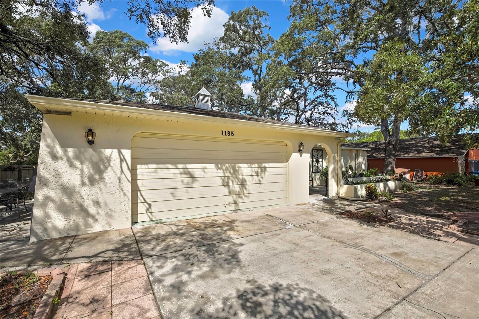 1185 Macfarlane Ave Property Photo 29
