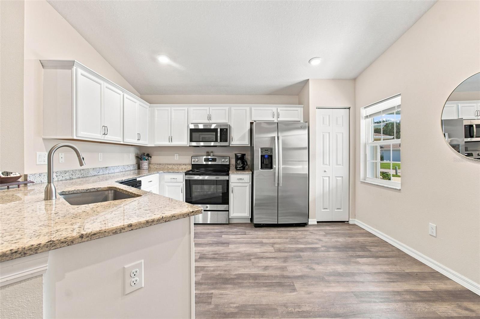 10535 S Drew Bryant Cir Property Photo 11