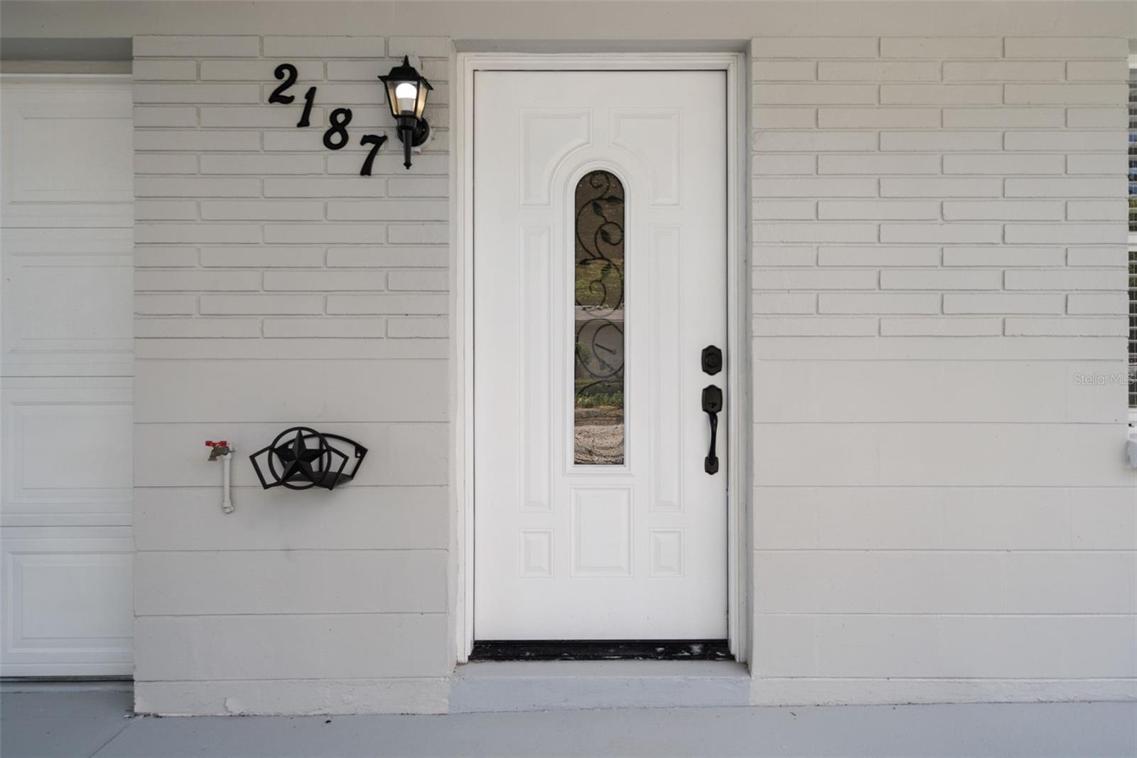 2187 Dixie Garden Loop Property Photo 4