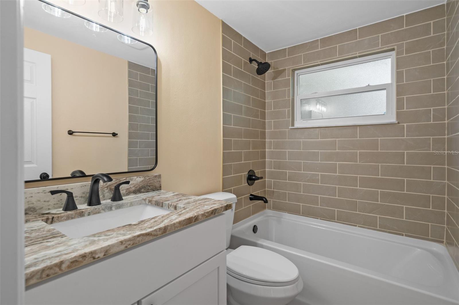 2187 Dixie Garden Loop Property Photo 20