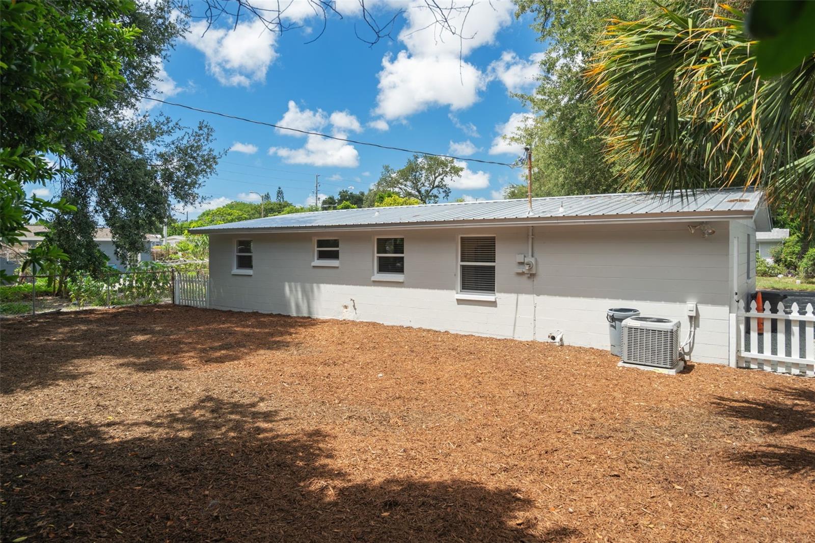 2187 Dixie Garden Loop Property Photo 28