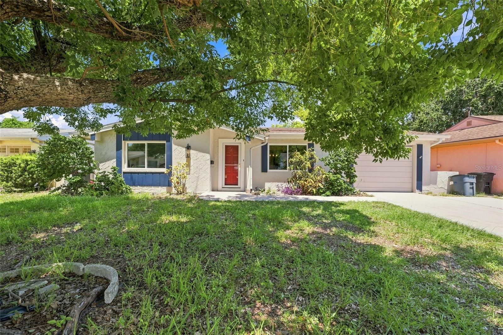 4025 Stratfield Dr Property Photo 33