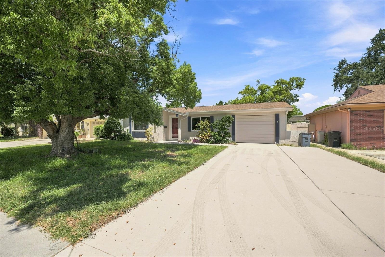 4025 Stratfield Dr Property Photo 34