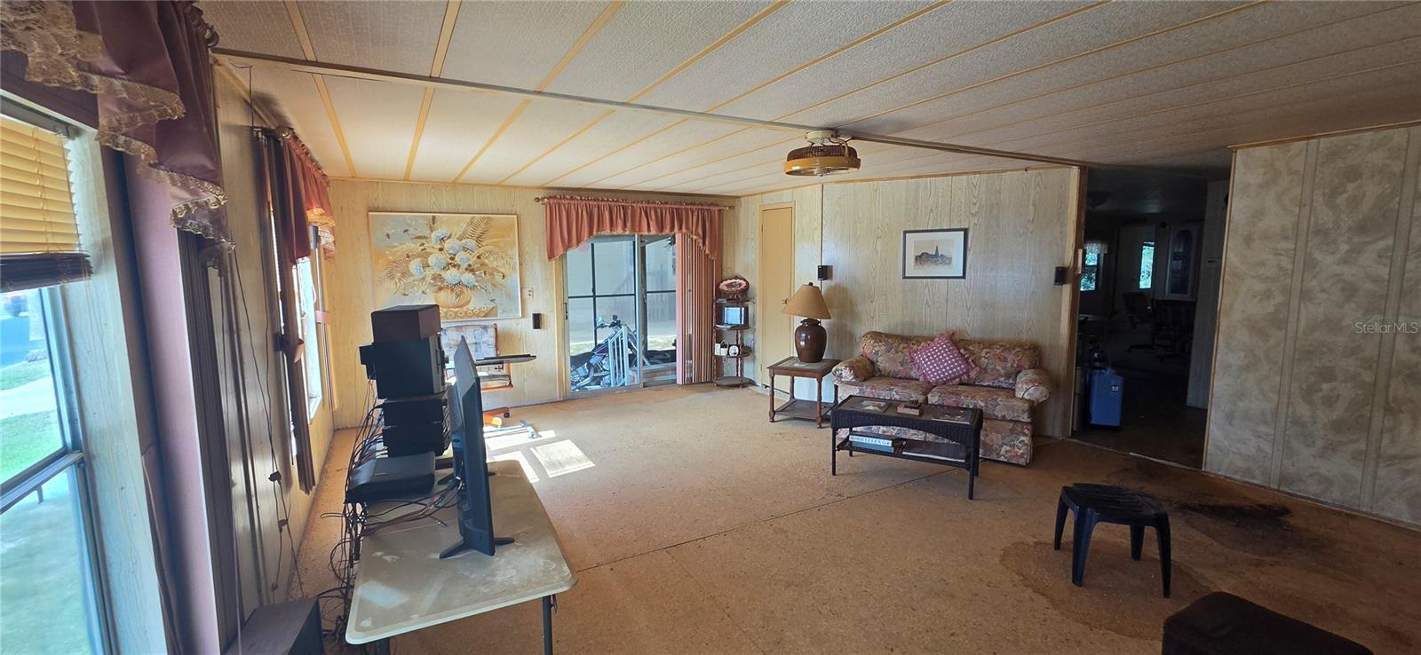 16806 Harley St Property Photo 3