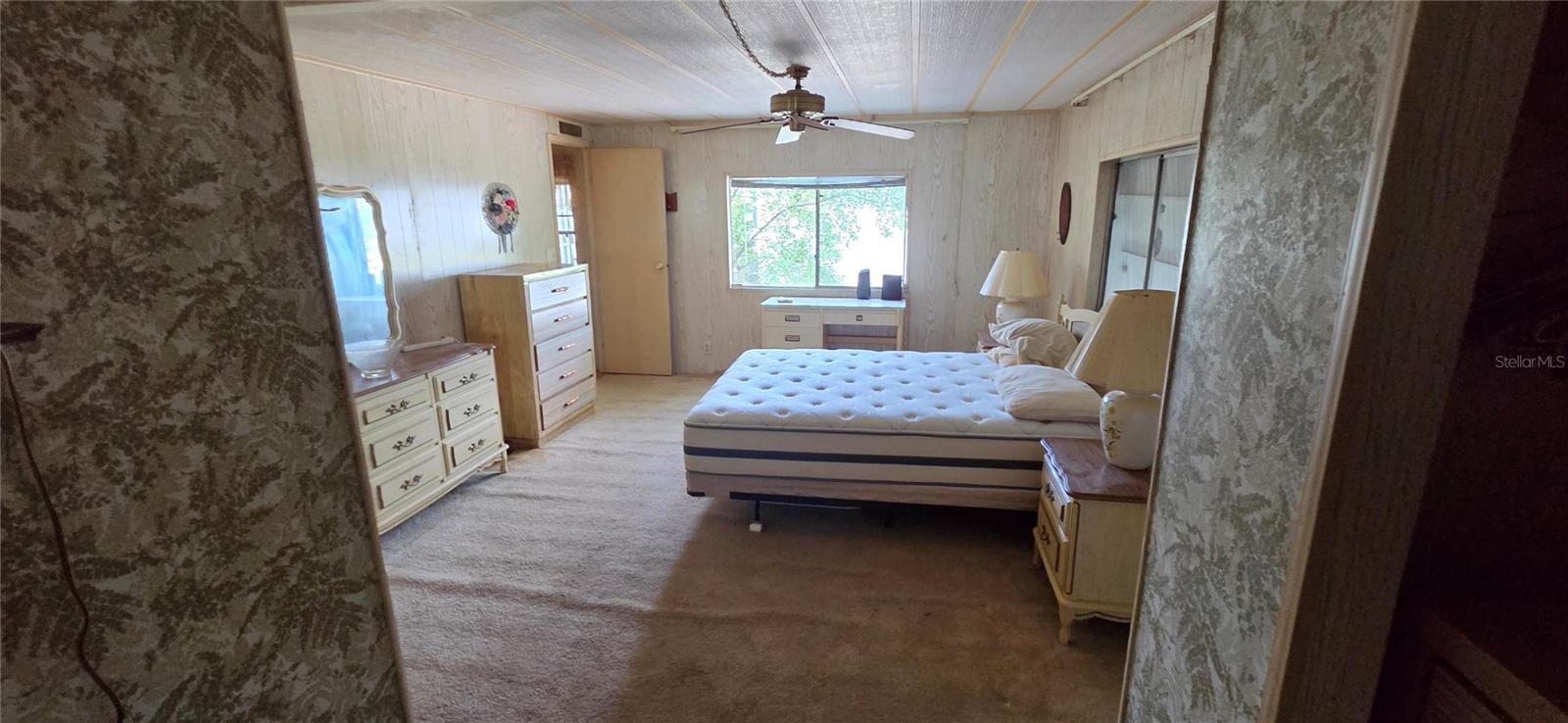 16806 Harley St Property Photo 10