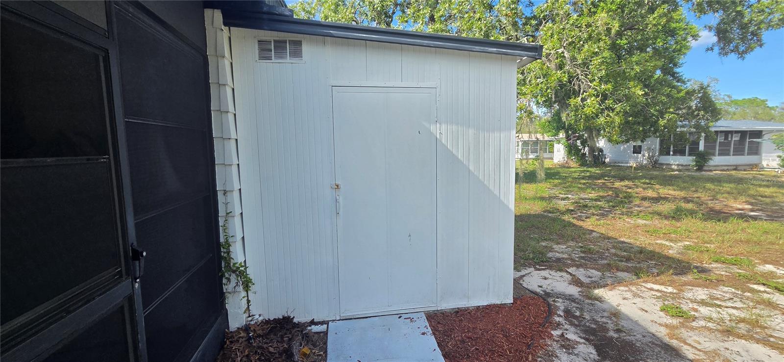 16806 Harley St Property Photo 14