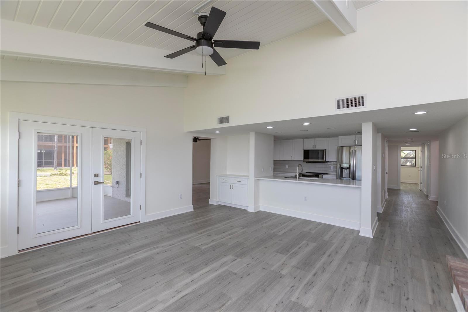 5303 Sea Forest Dr Property Photo 17