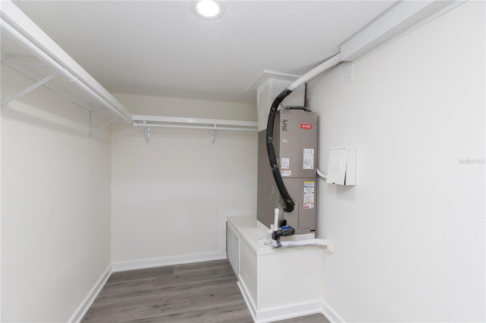 5303 Sea Forest Dr Property Photo 38