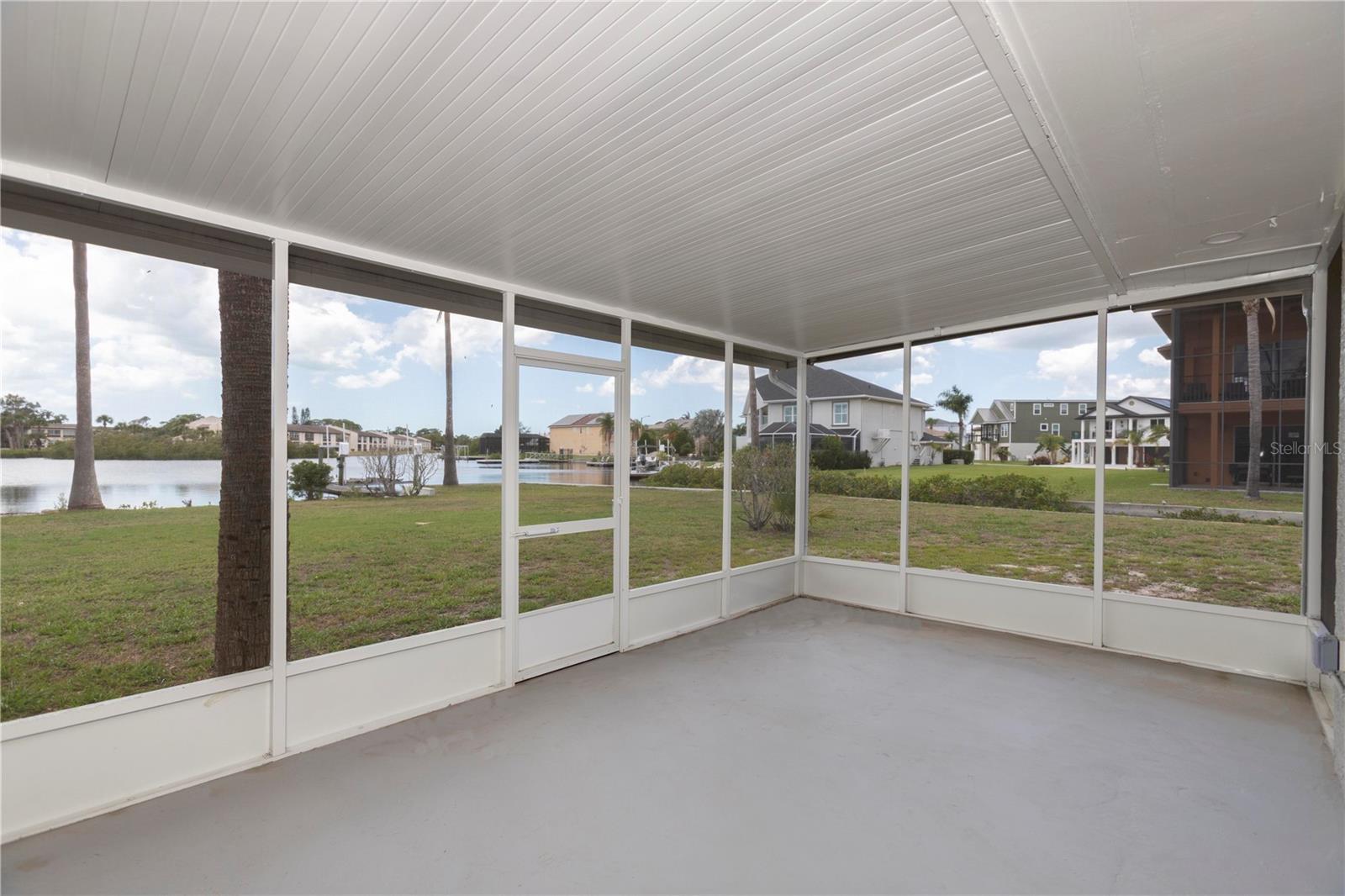 5303 Sea Forest Dr Property Photo 44