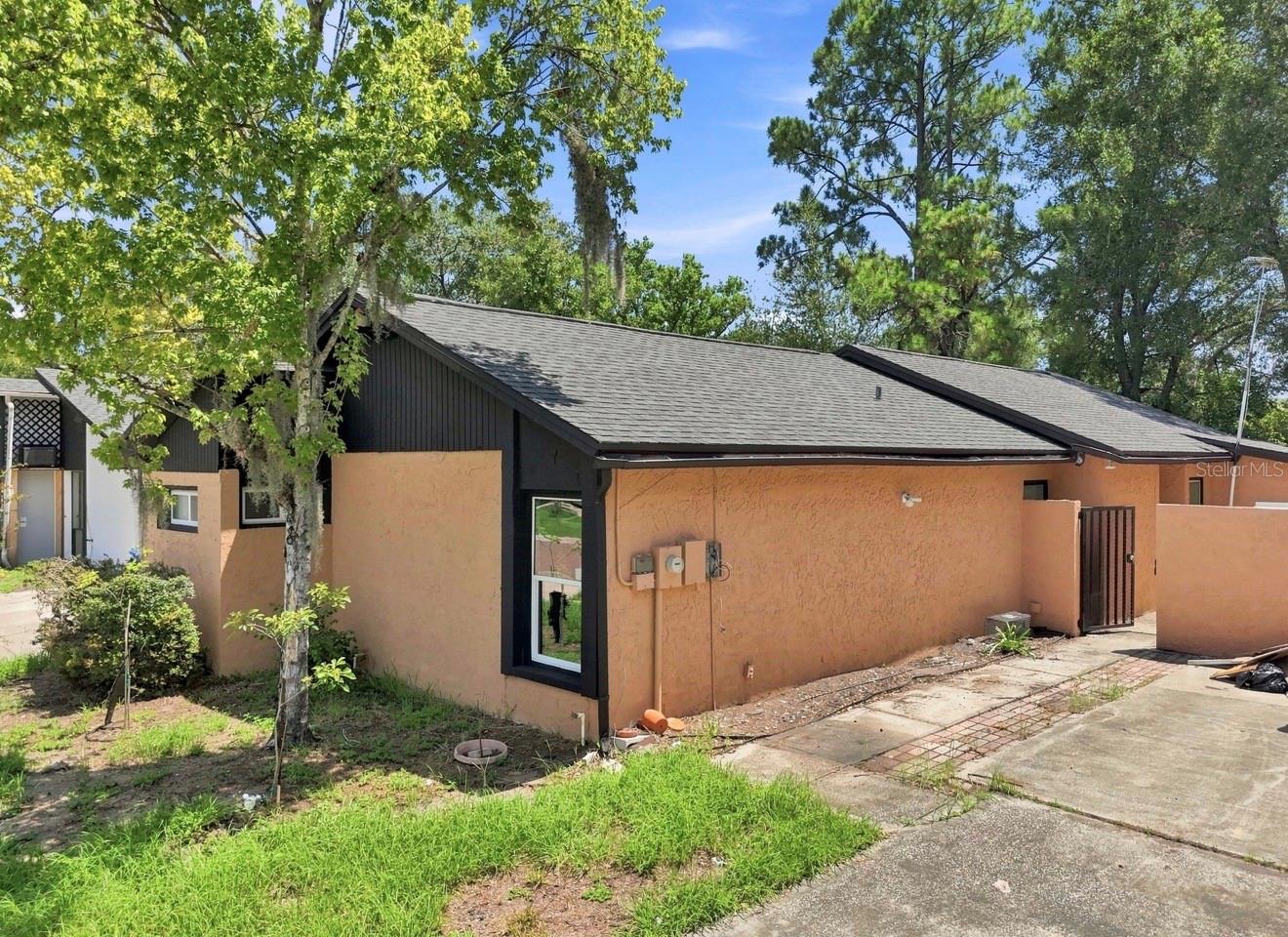 1932 Gregory Dr Property Photo 58