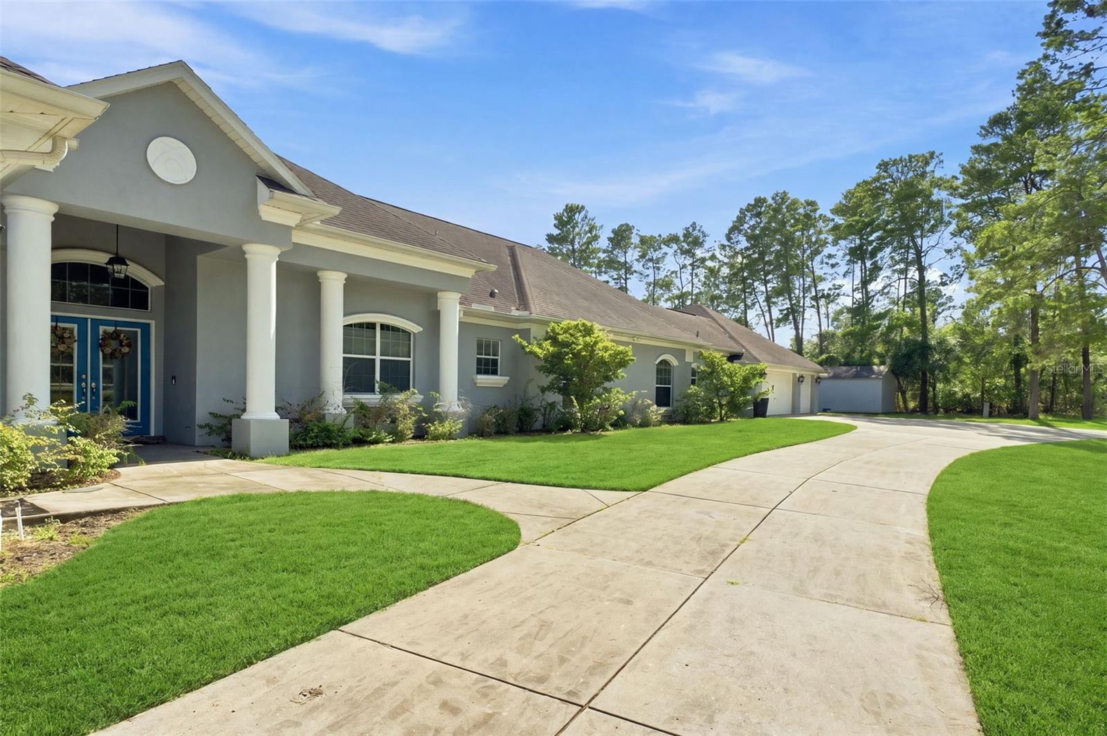 11200 Woodland Waters Blvd Property Photo 4