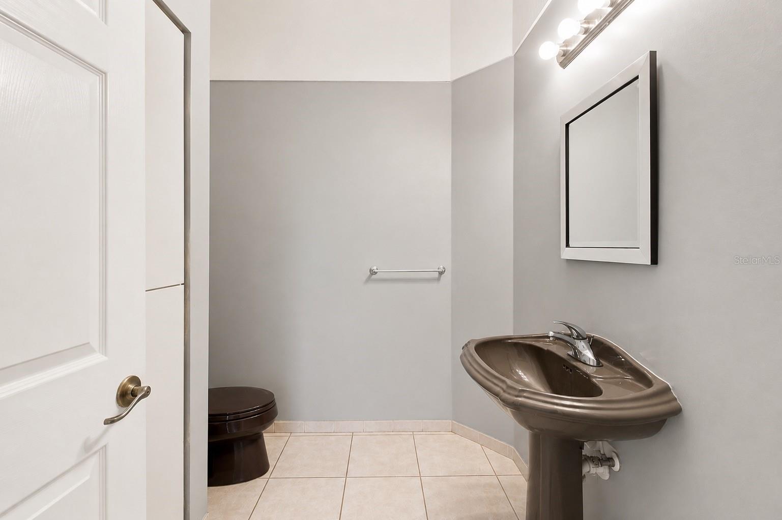 11200 Woodland Waters Blvd Property Photo 22