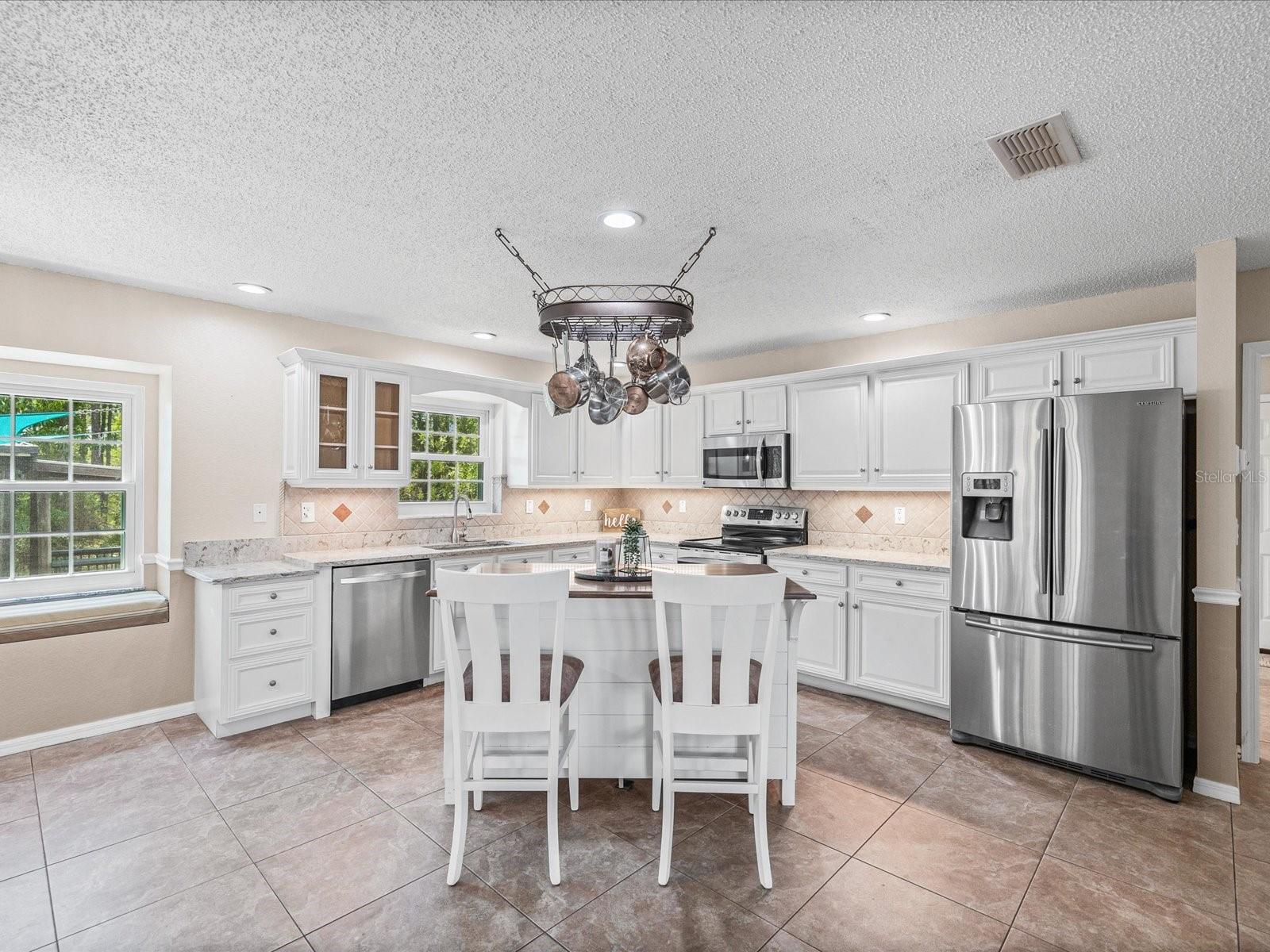 14204 Highgrove Rd Property Photo 14