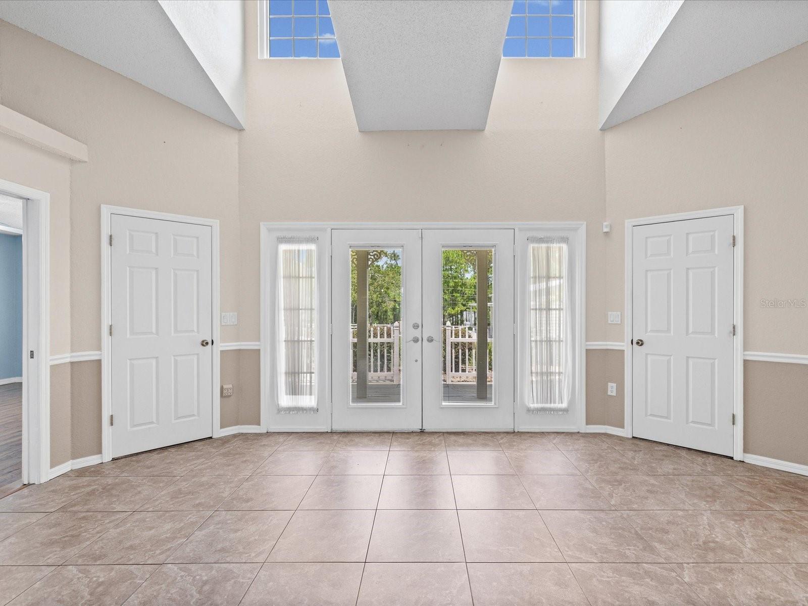 14204 Highgrove Rd Property Photo 18