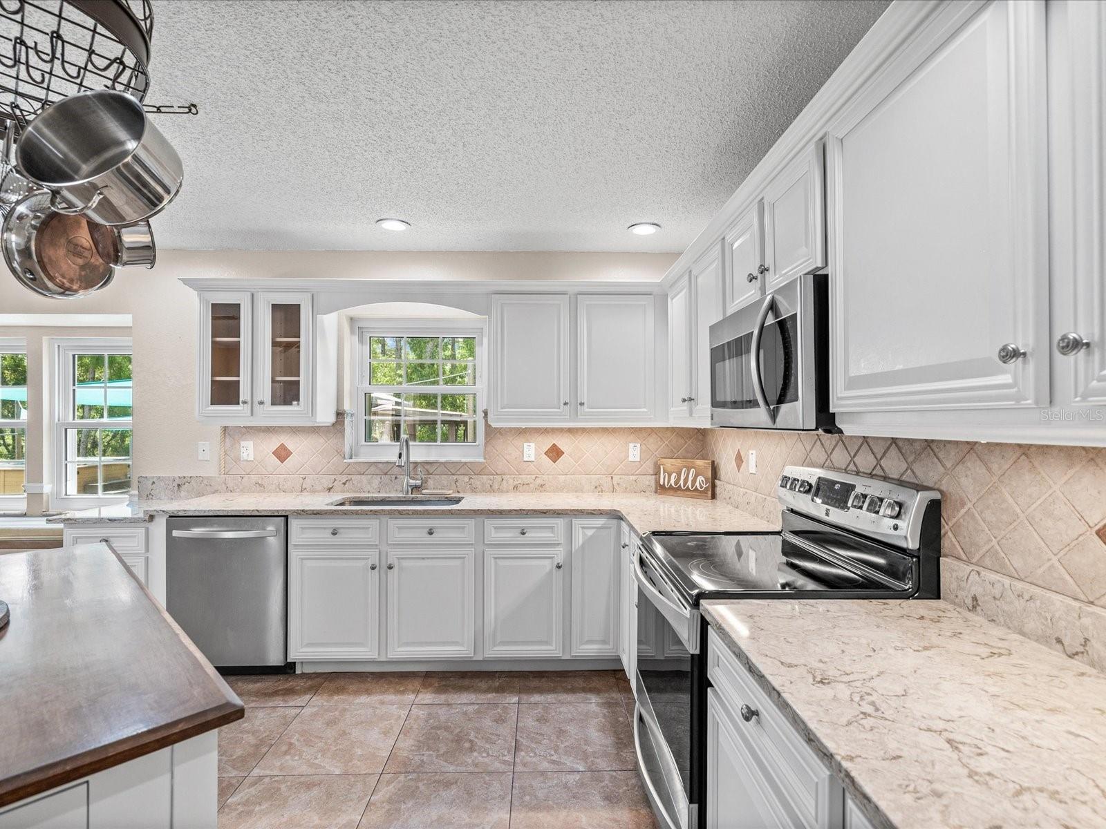 14204 Highgrove Rd Property Photo 27