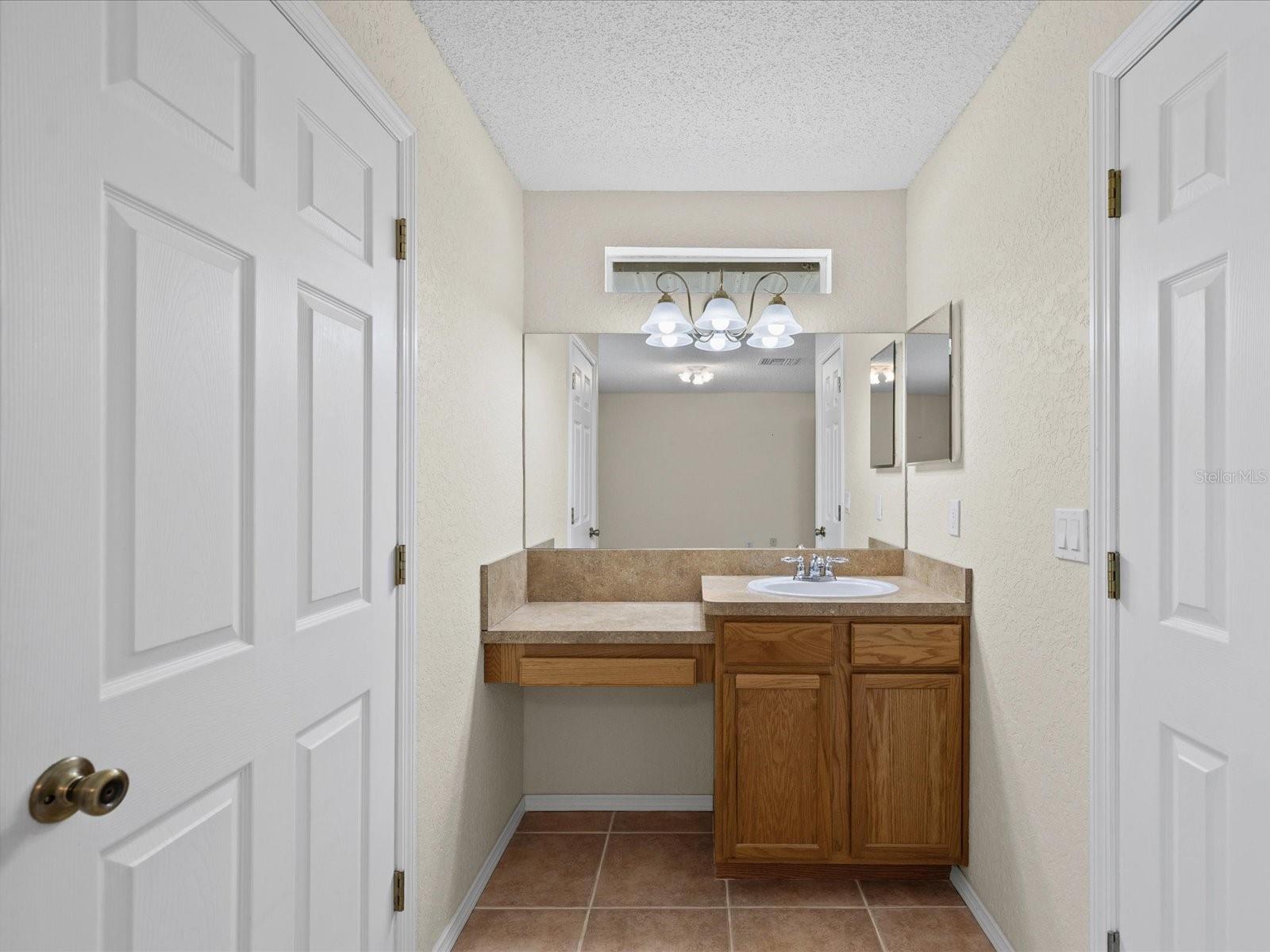 14204 Highgrove Rd Property Photo 44