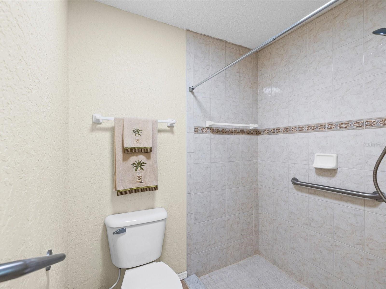 14204 Highgrove Rd Property Photo 45
