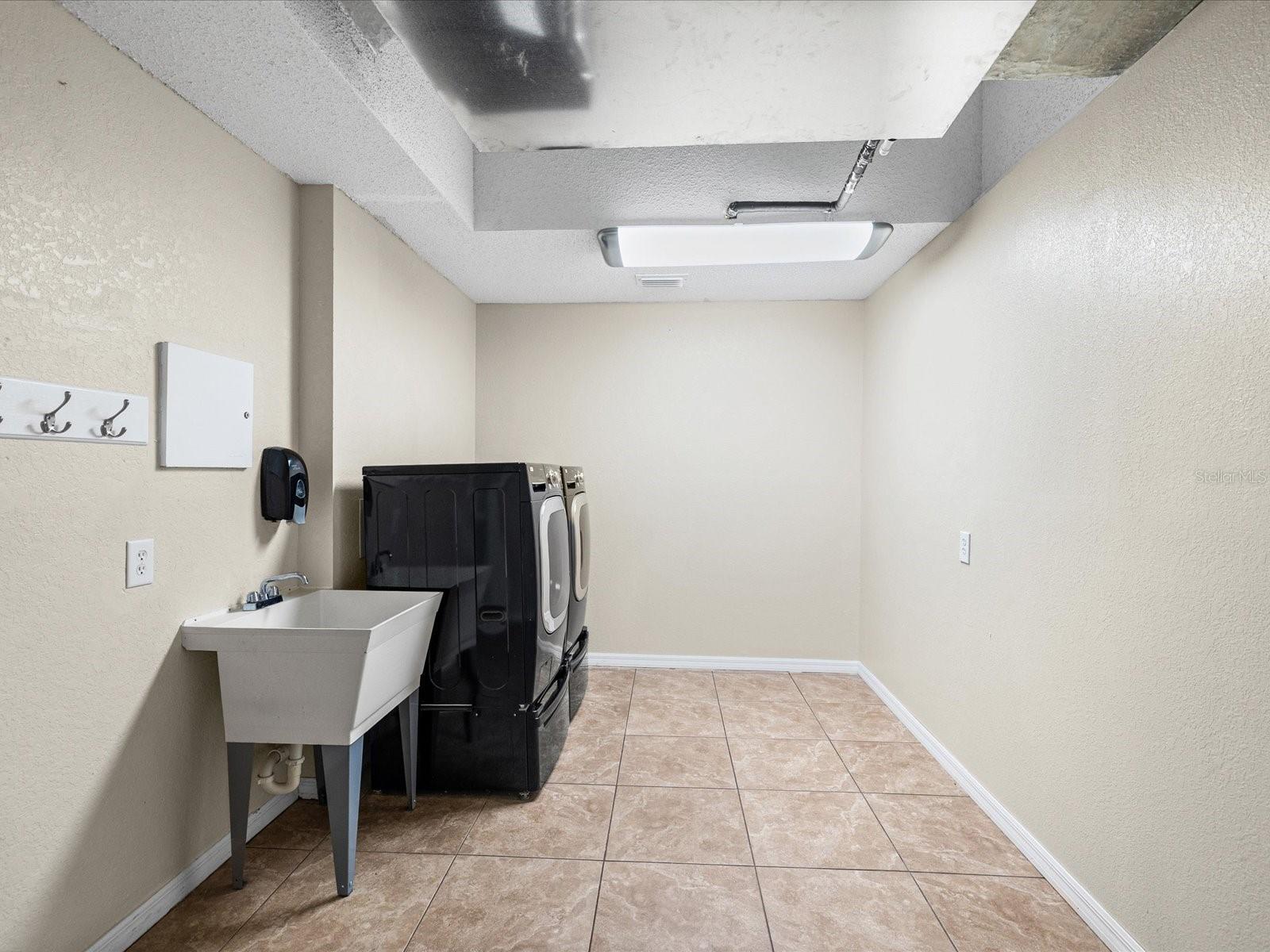 14204 Highgrove Rd Property Photo 49