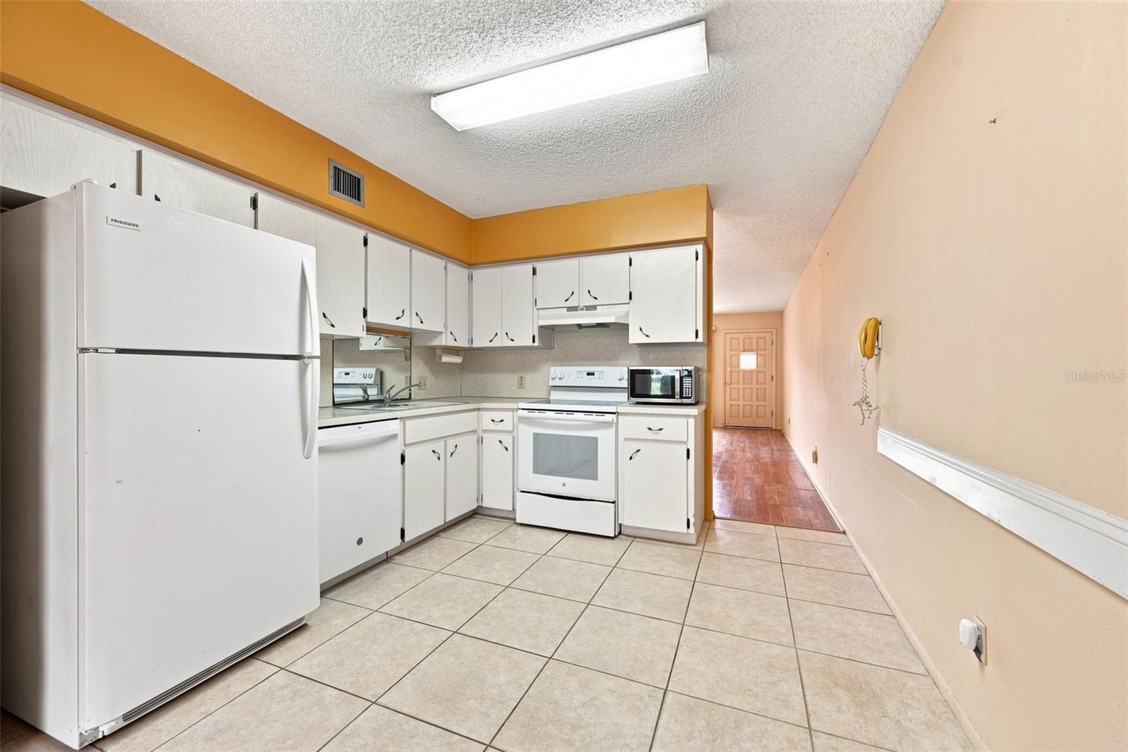 2295 Belgian Ln #5 Property Photo 9