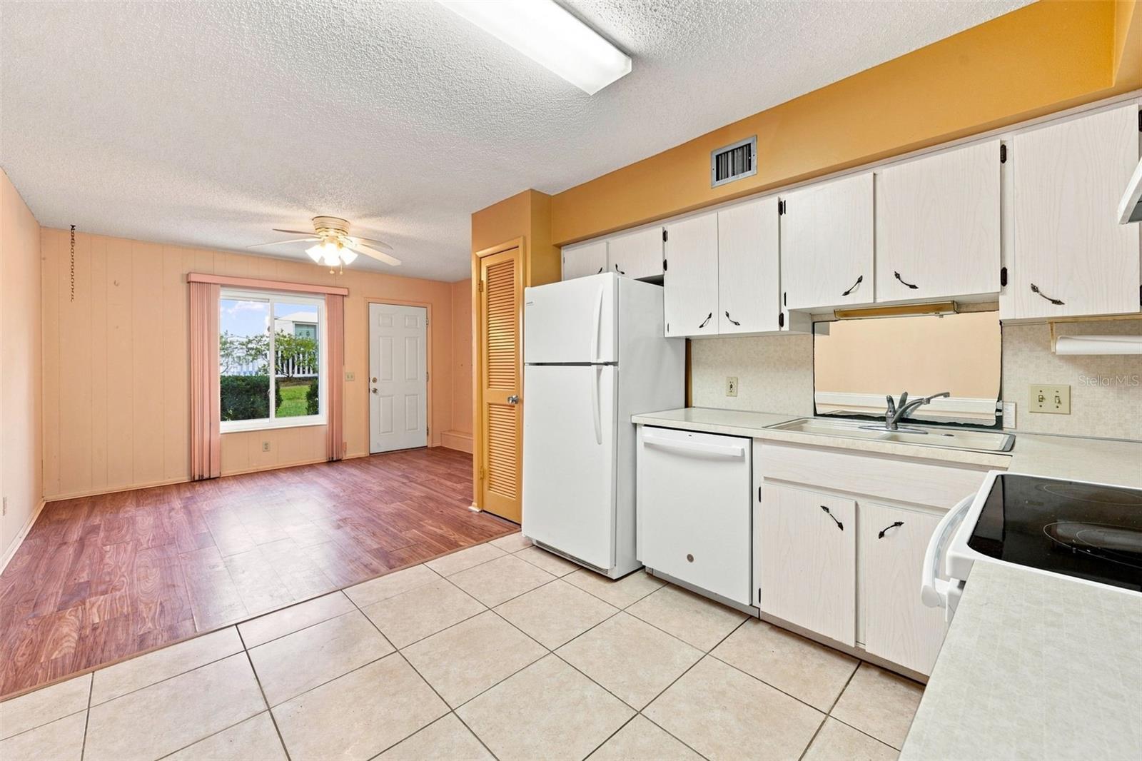 2295 Belgian Ln #5 Property Photo 12