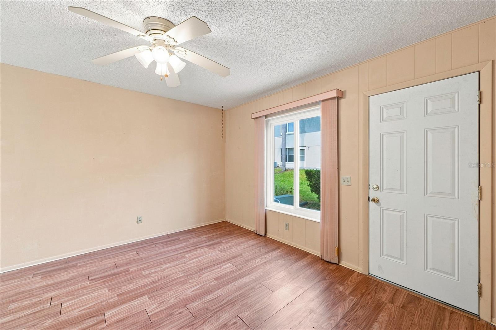 2295 Belgian Ln #5 Property Photo 14