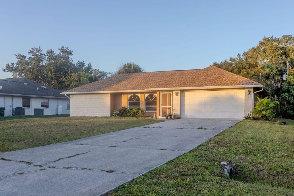 1570 S Biscayne Dr Property Photo 1